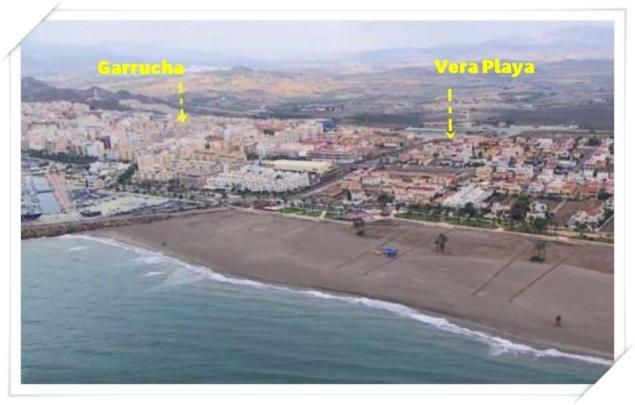Apartamento Duplex en Garrucha a 6 minutos de la playa Exterior foto